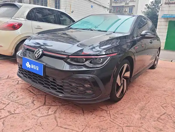 Volkswagen Golf GTI 2021