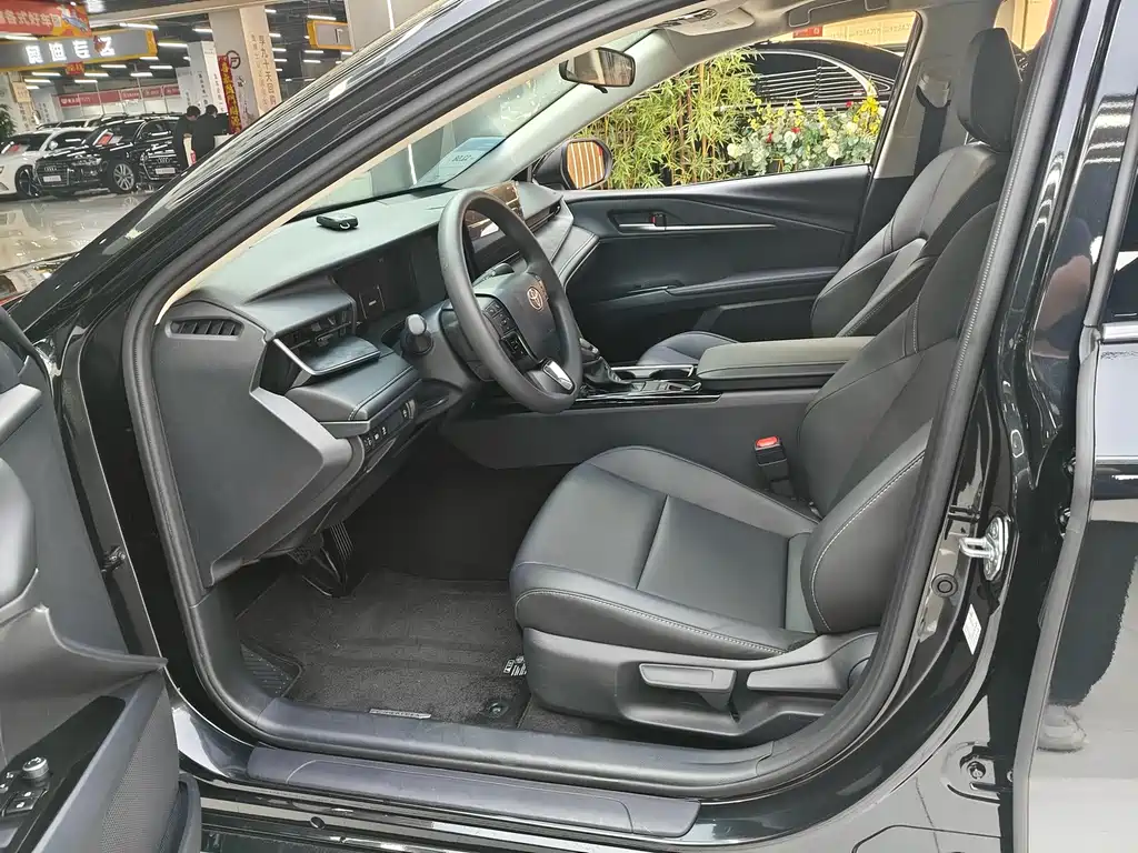 Toyota Camry 2026 — фото 14