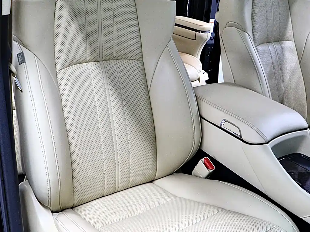 Toyota Alphard 2022 — фото 16