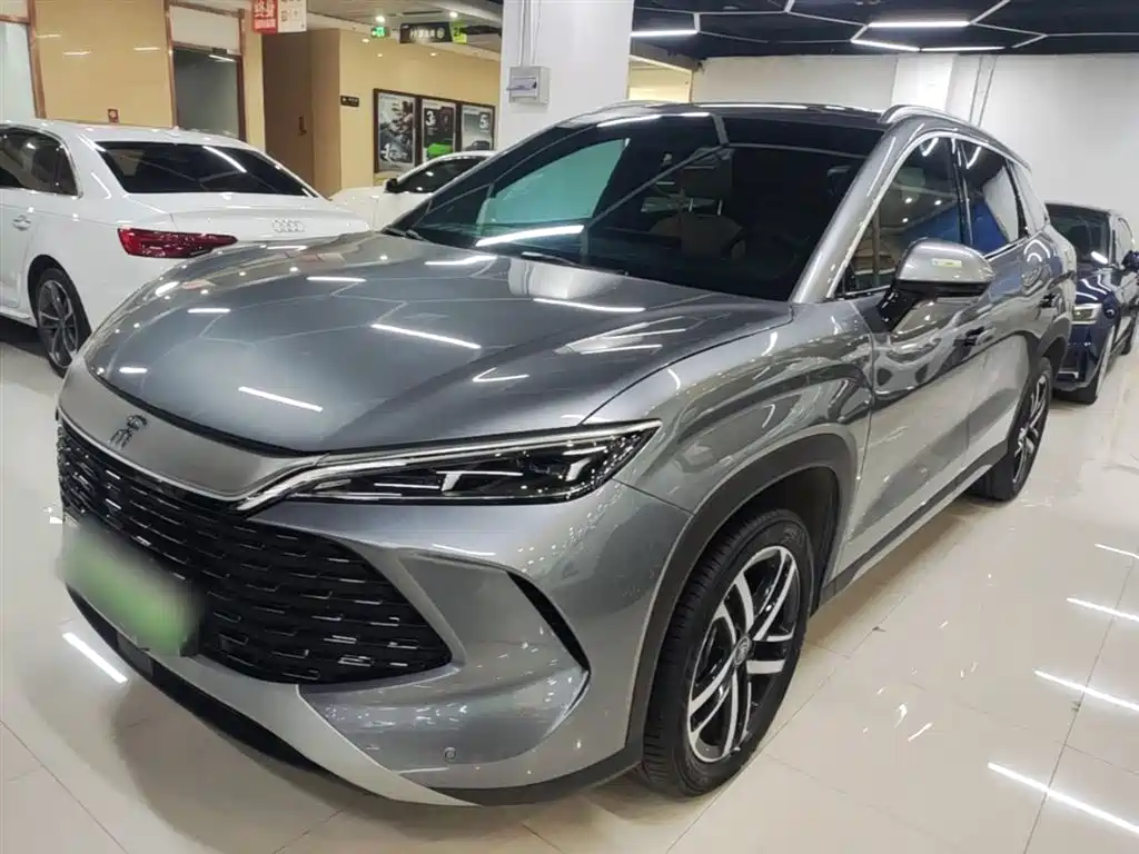 BYD L DM-i 2025 — фото 2