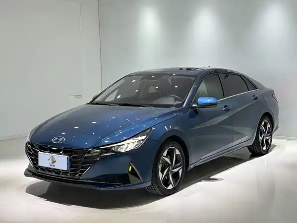 Hyundai Elantra 2022