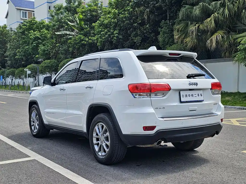 Jeep Grand Cherokee 2015