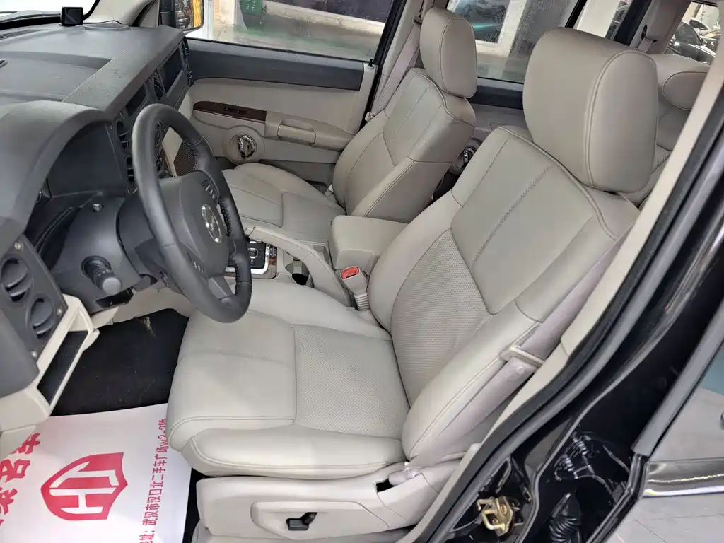 Jeep Commander Classic 2007 — фото 20