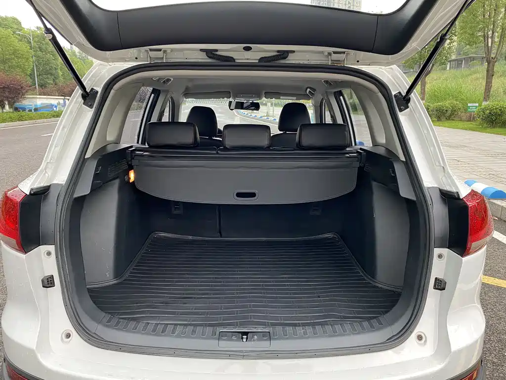Zotye X5 2015 — фото 16