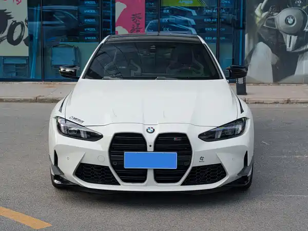 BMW M4 2025