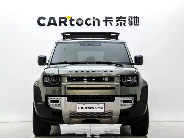 Land Rover Defender 2023