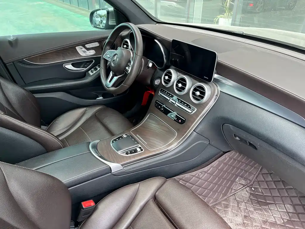 Mercedes-Benz GLC 2020 — фото 14