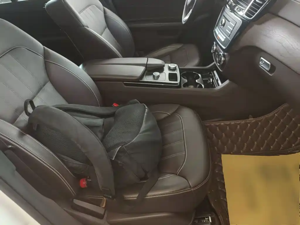 Mercedes-Benz GLE 2018 — фото 25