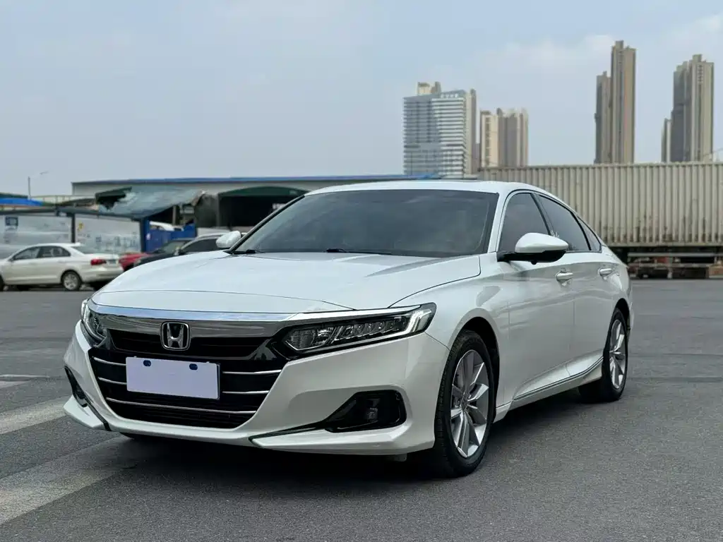 Honda Accord 2022 — фото 1