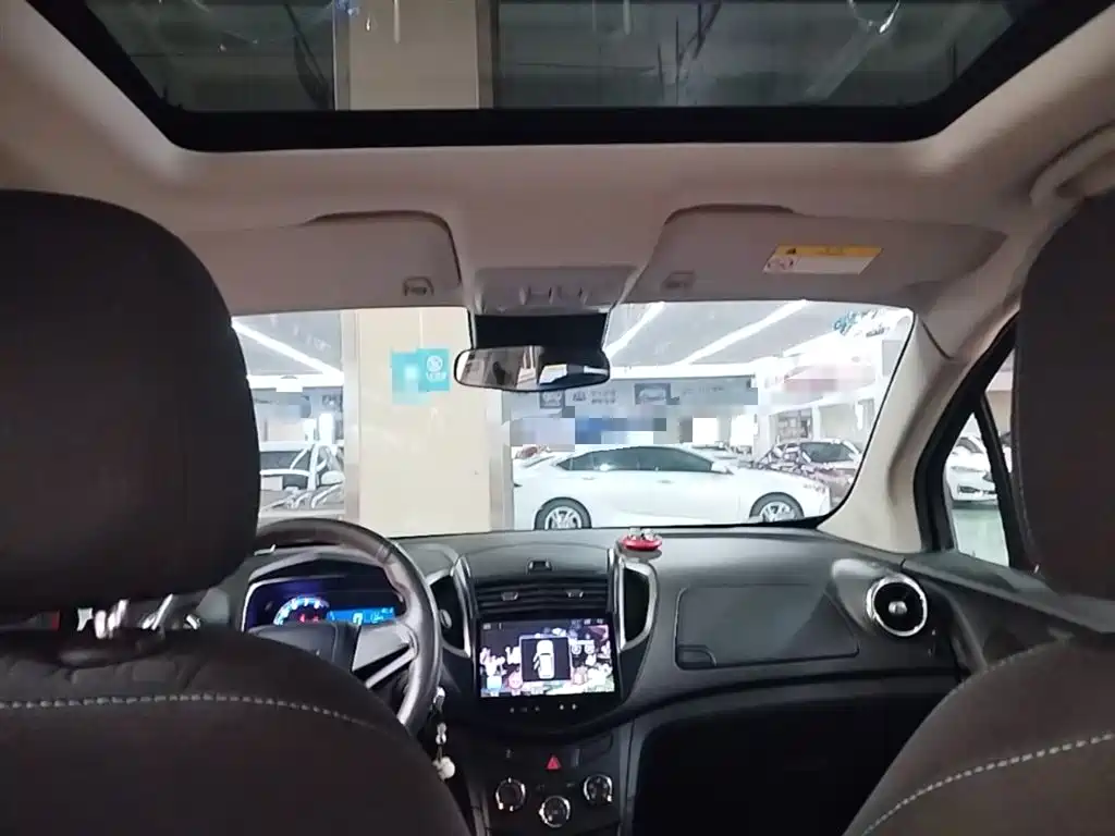 Chevrolet Trax 2016 — фото 18