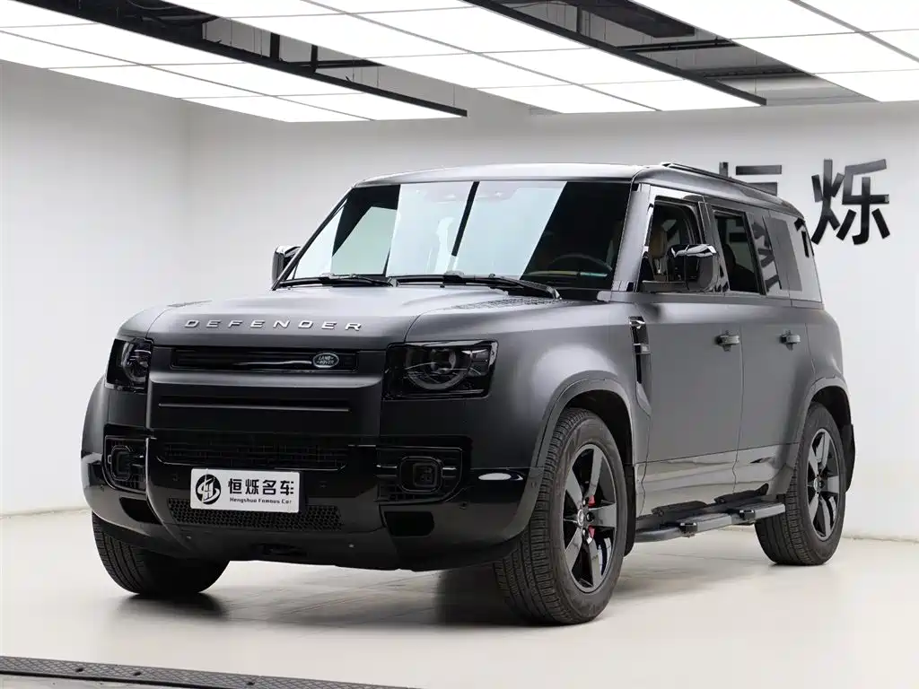Land Rover Defender 2024 — фото 31
