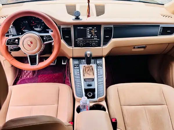 Porsche Macan 2015