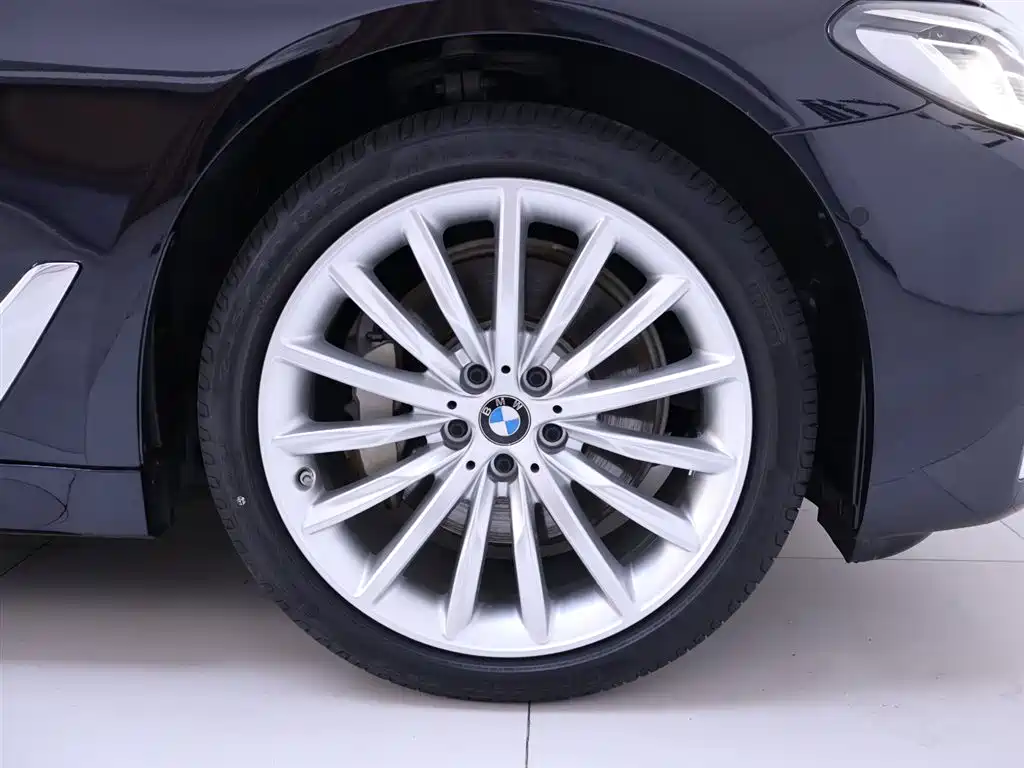 BMW 5 Series 2022