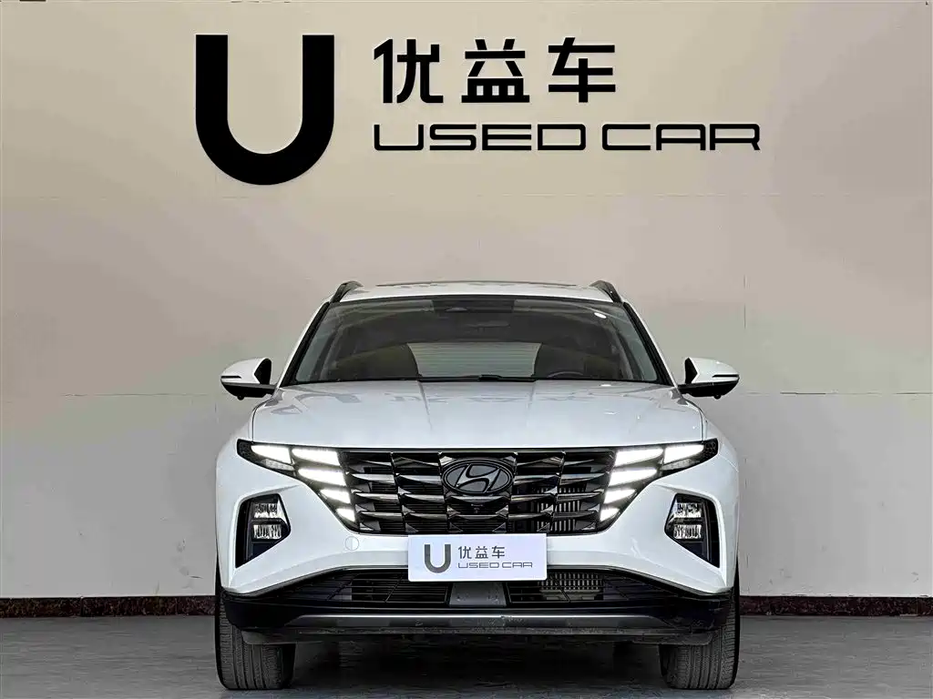 Hyundai Tucson 2023 — фото 2