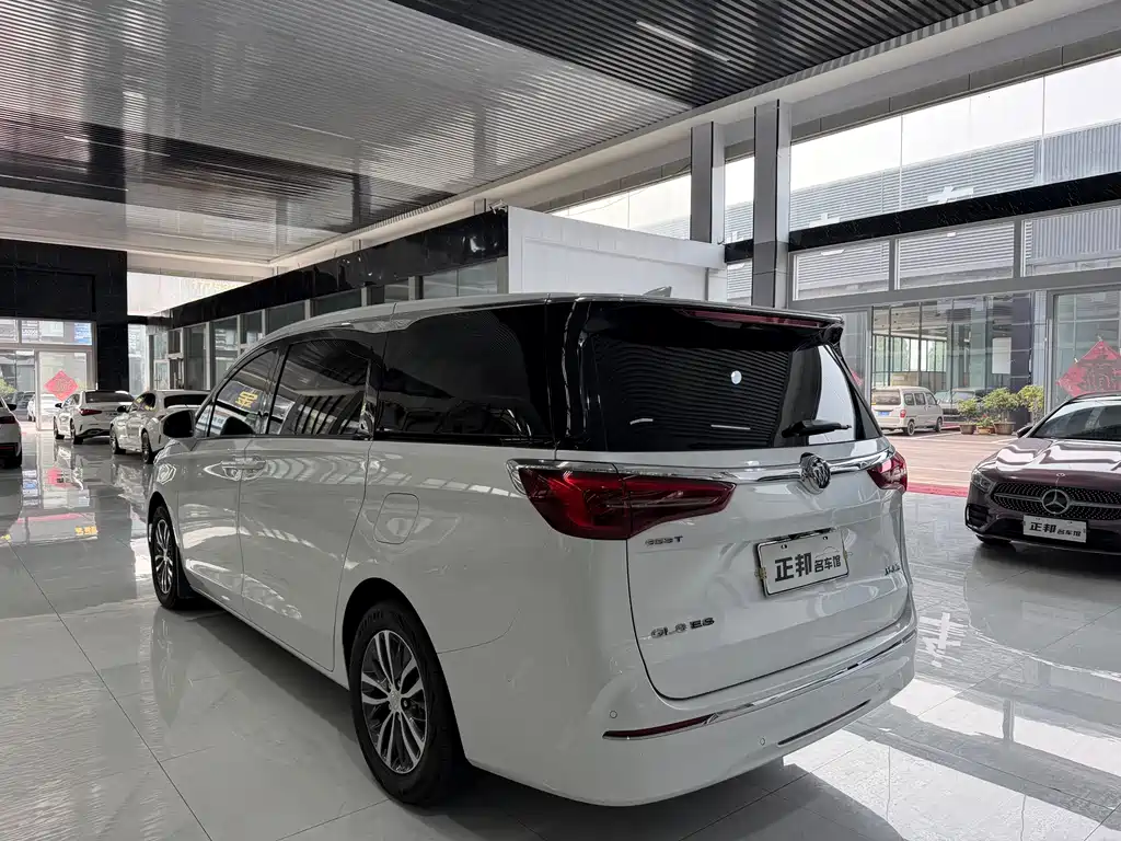 Buick GL8 2022