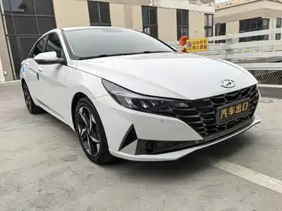 Hyundai Elantra 2022