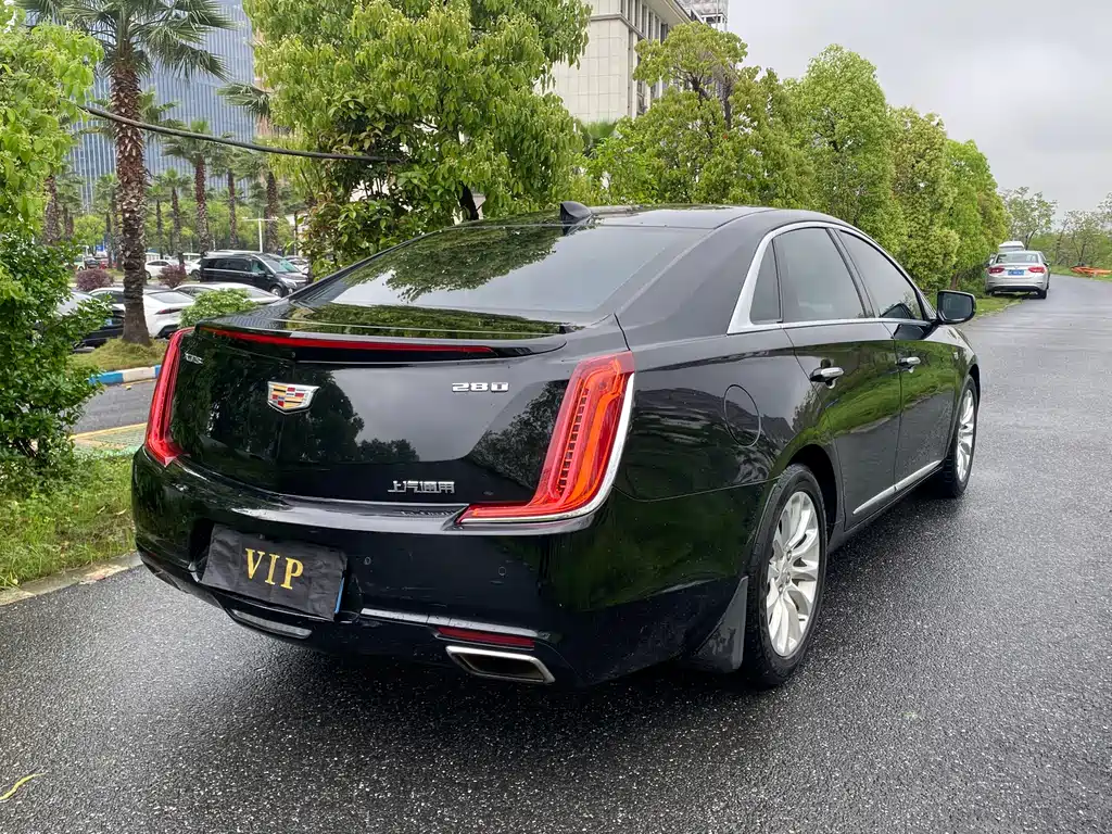 Cadillac XTS 2019 — фото 8