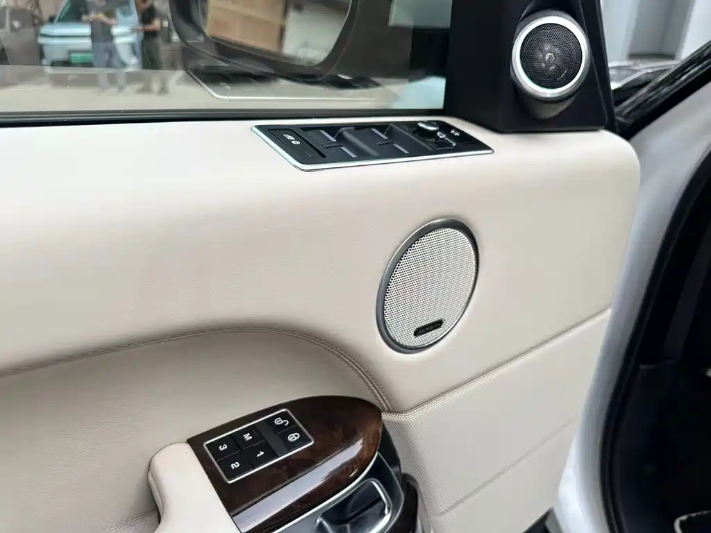 Land Rover Range Rover 2014 — фото 12