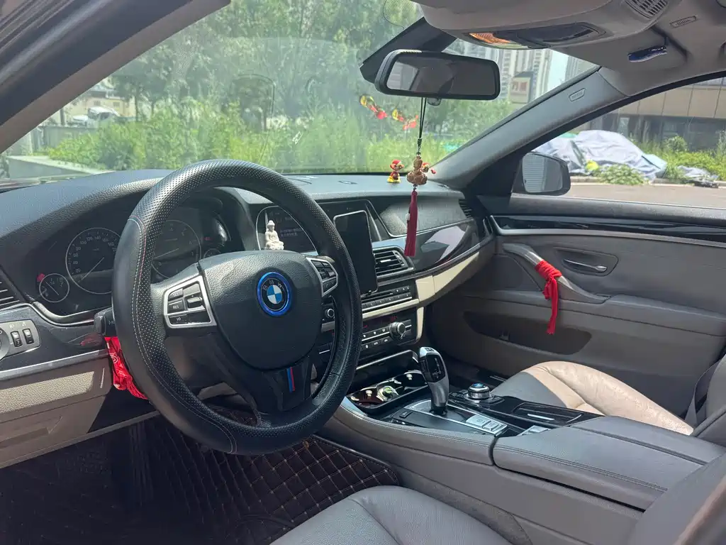 BMW 5 Series 2011