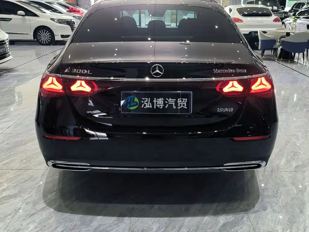 Mercedes-Benz E-Class 2025 — фото 14