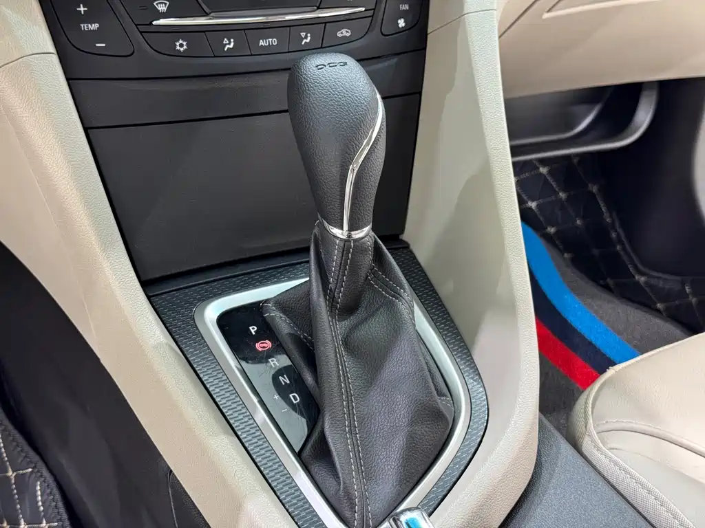 Buick Excelle 2020 — фото 16