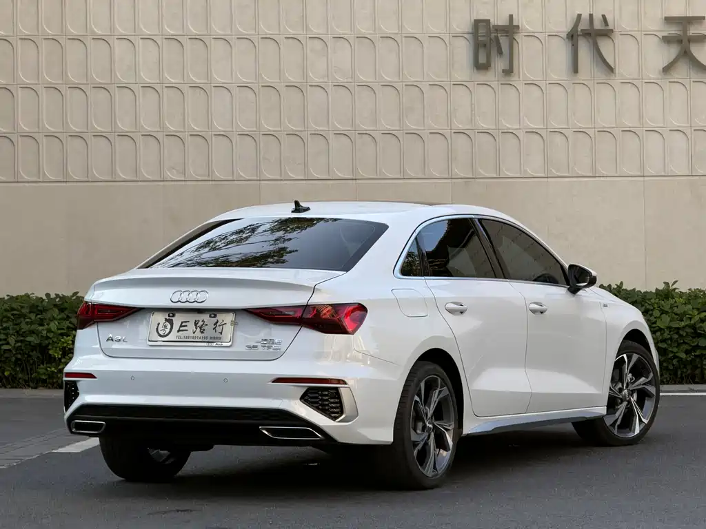 Audi A3 2021 — фото 25