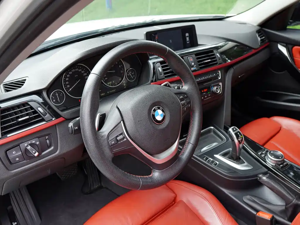 BMW 3 Series 2014 — фото 23