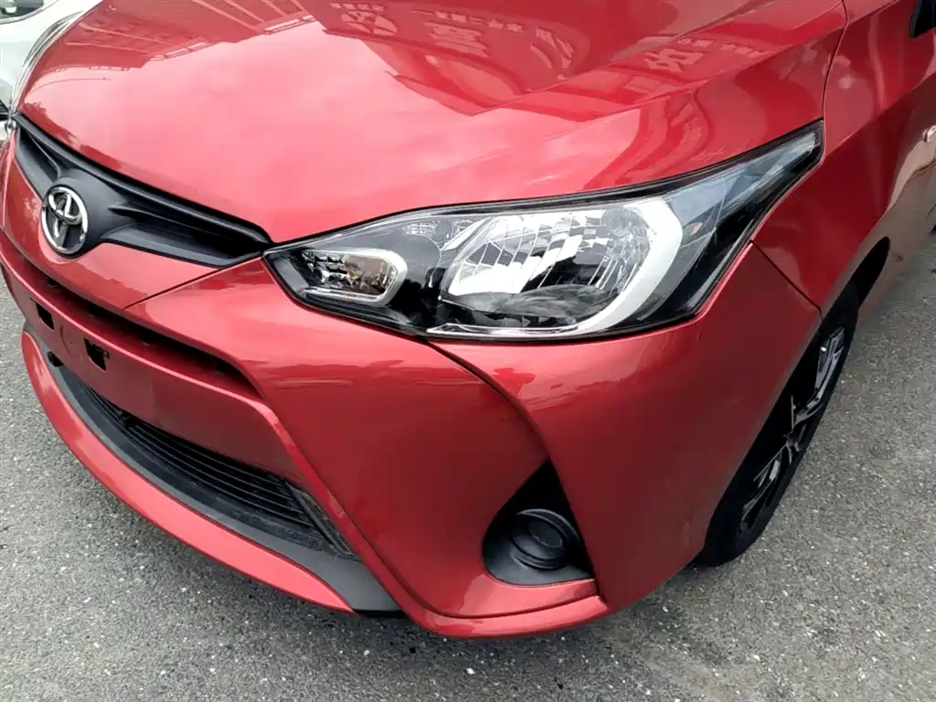 Toyota Yaris L 2018 — фото 24