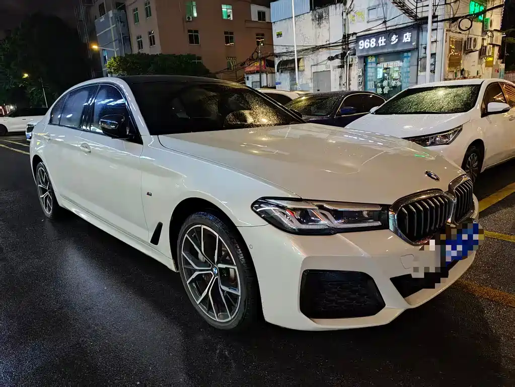 BMW 5 Series 2023