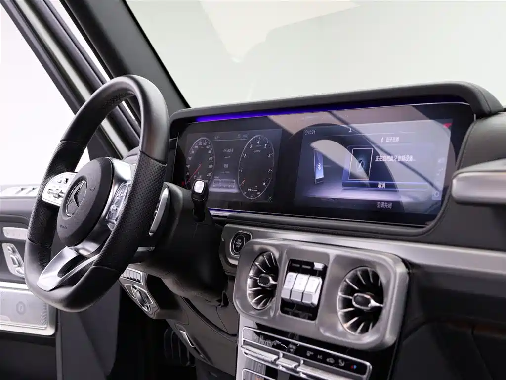 Mercedes-Benz G-Class 2025 — фото 12