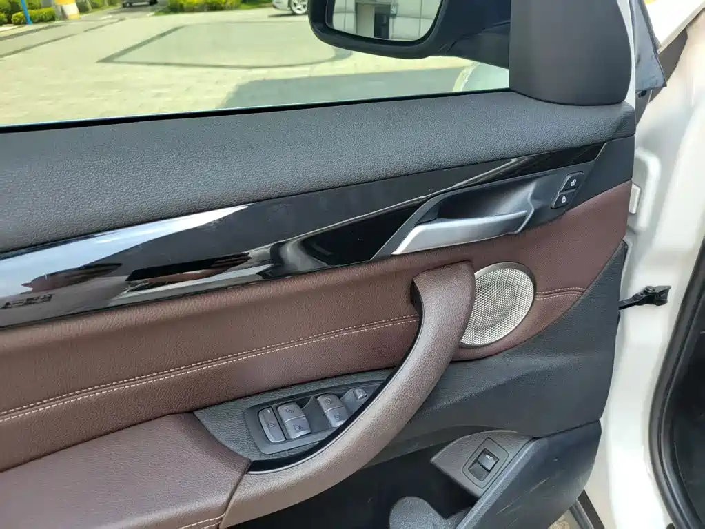 BMW X1 2021 — фото 11