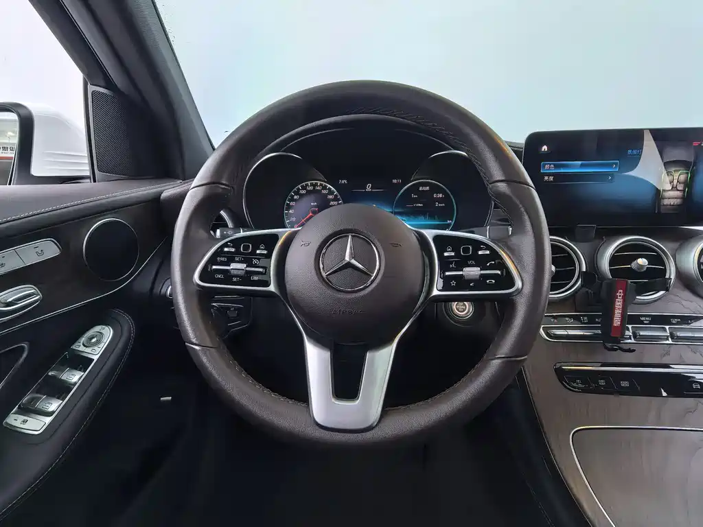 Mercedes-Benz GLC 2020 — фото 9