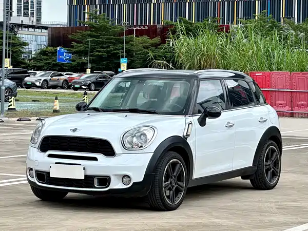 MINI Countryman 2013