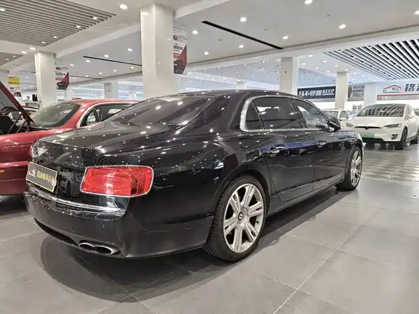 Bentley Flying Spur 2017