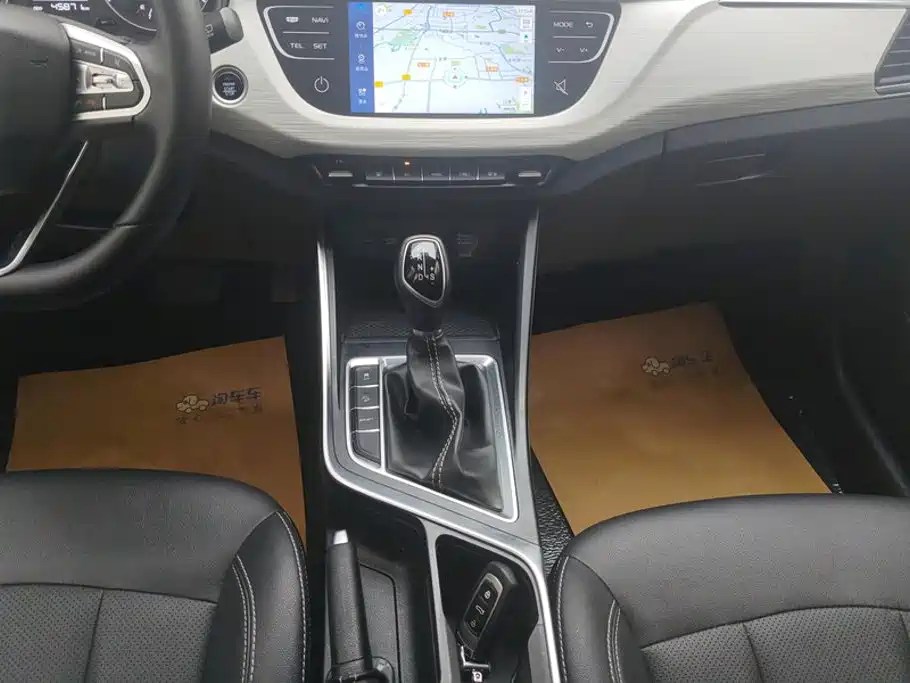 Geely Vision X3 2020 — фото 16