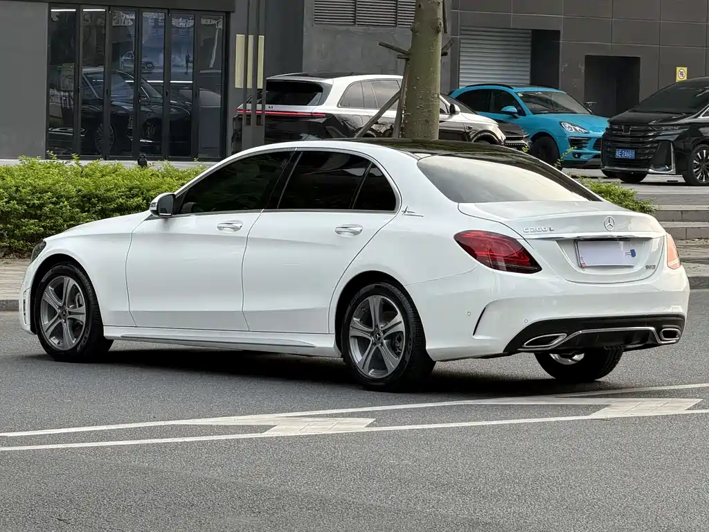 Mercedes-Benz C-Class 2020 — фото 21