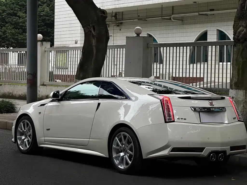 Cadillac CTS 2013 — фото 3
