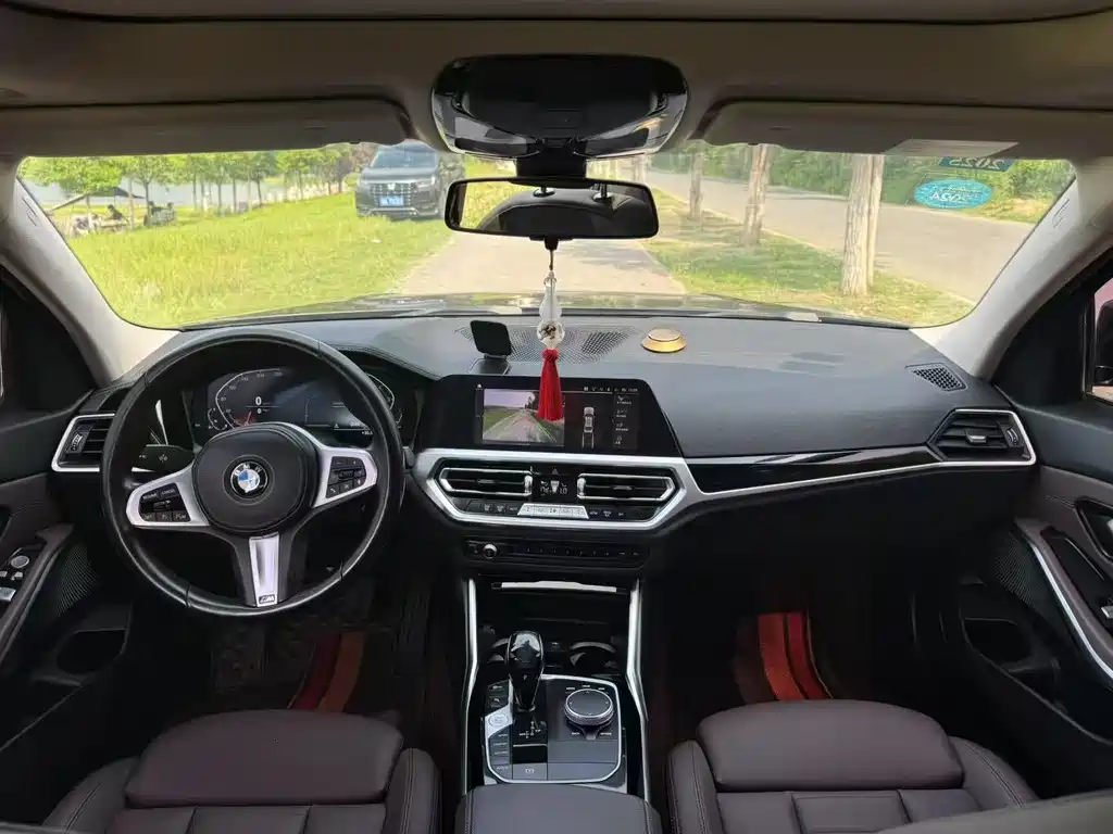 BMW 3 Series 2021