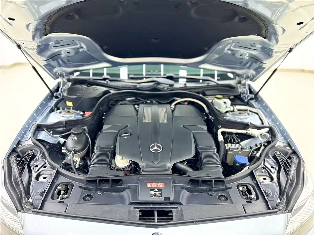 Mercedes-Benz CLS 2015 — фото 19