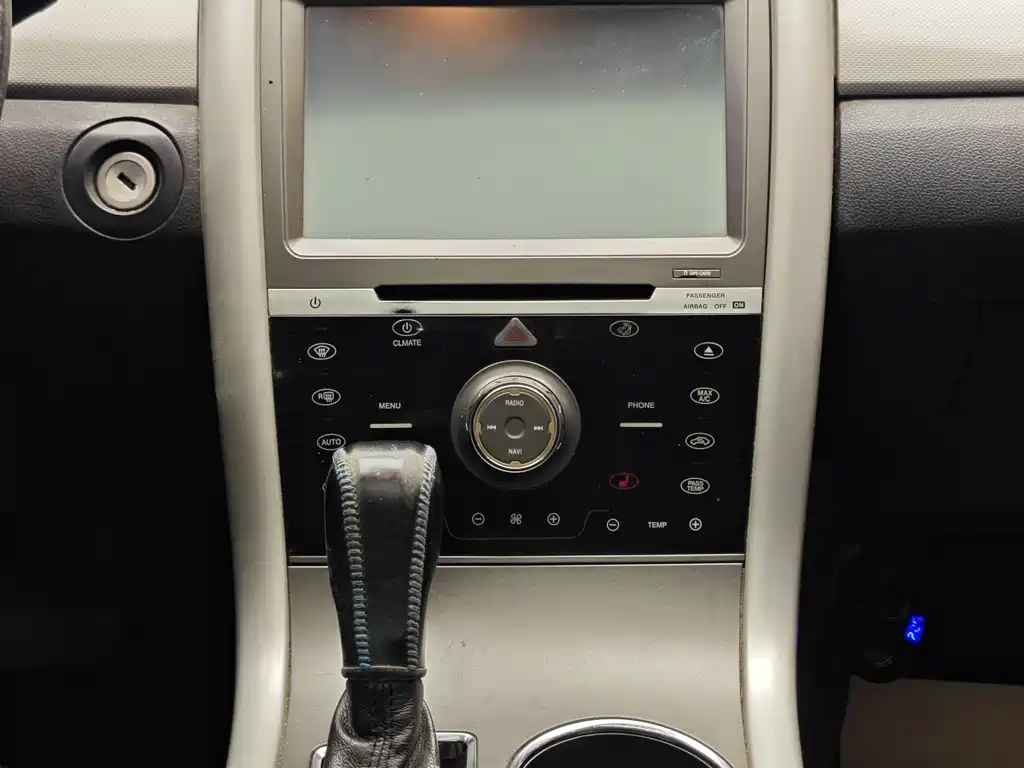 Ford Edge 2015 — фото 18