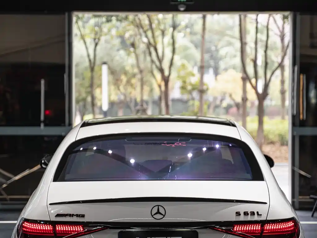Mercedes-Benz S-Class AMG New Energy 2025 — фото 12