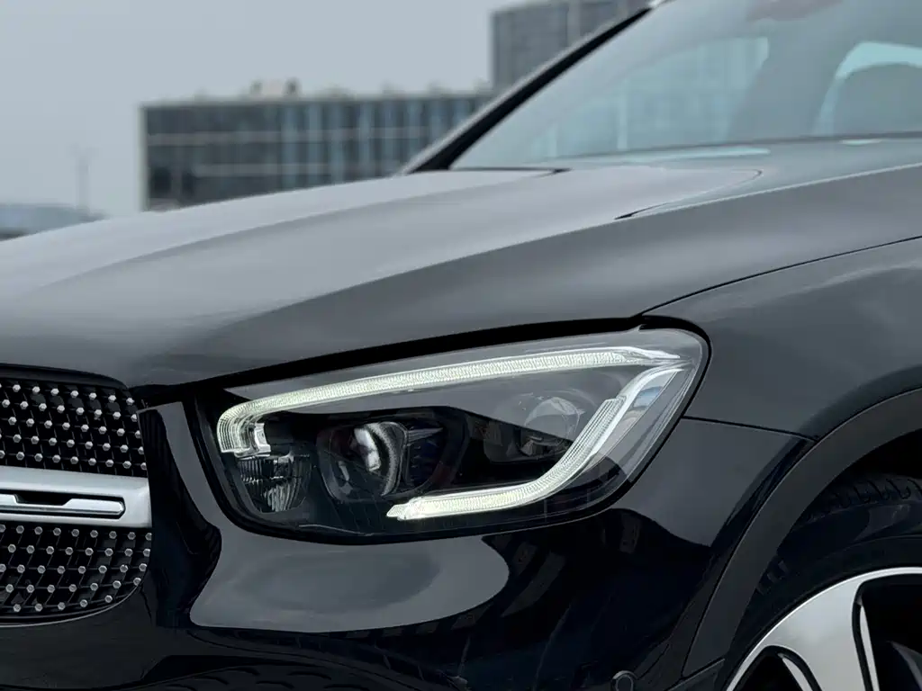 Mercedes-Benz GLC 2023