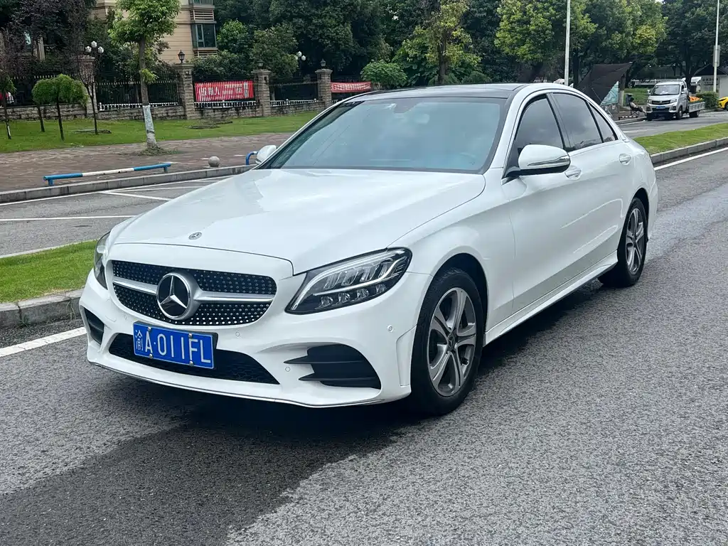 Mercedes-Benz C-Class 2019