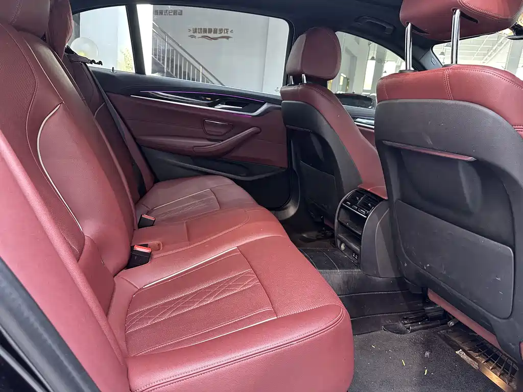BMW 5 Series 2022 — фото 13