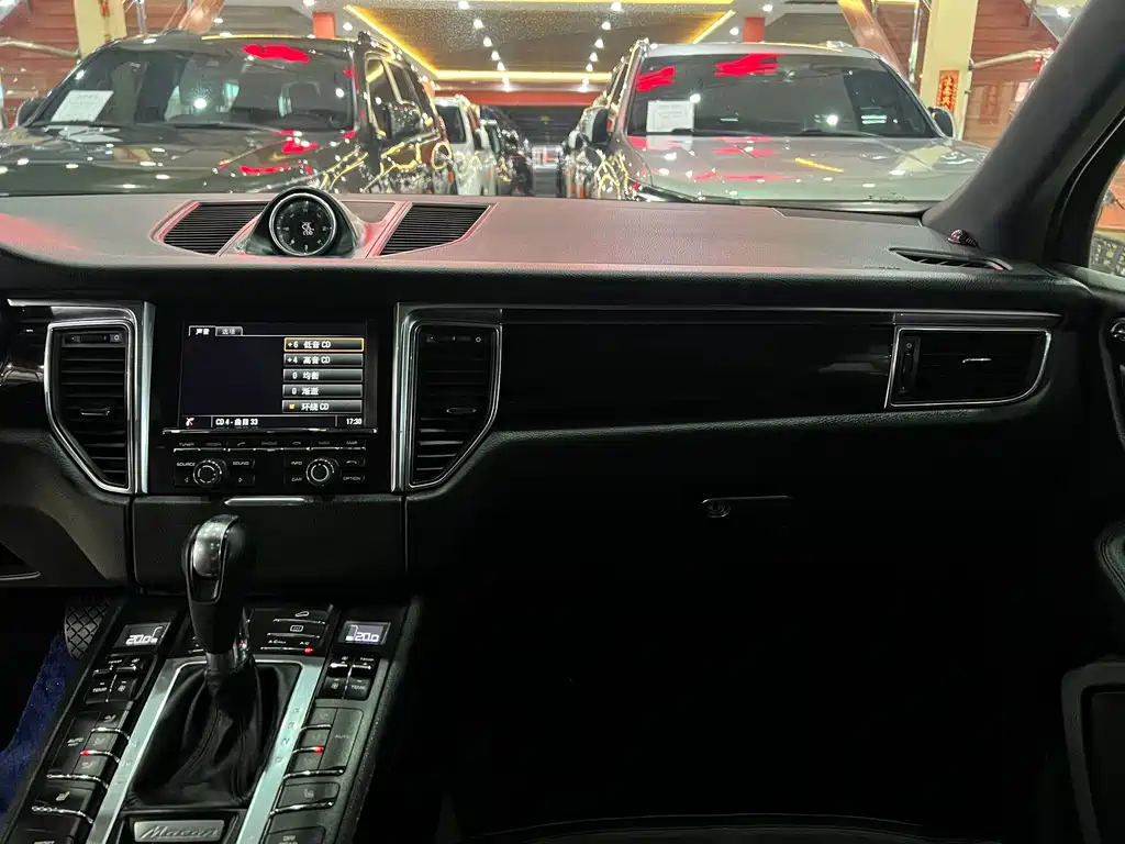Porsche Macan 2014 — фото 10