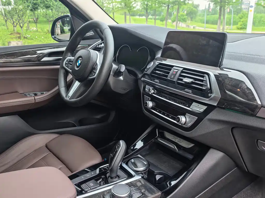 BMW X3 2019 — фото 9