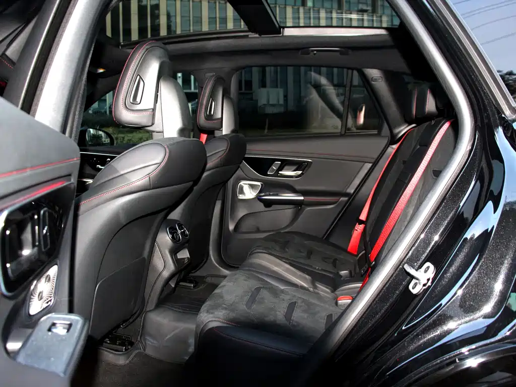 Mercedes-Benz GLC AMG 2025 — фото 7