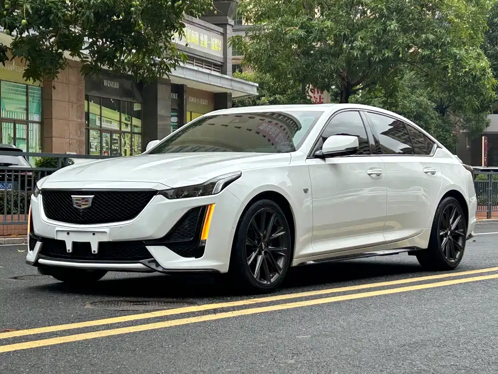 Cadillac CT5 2020 — фото 1
