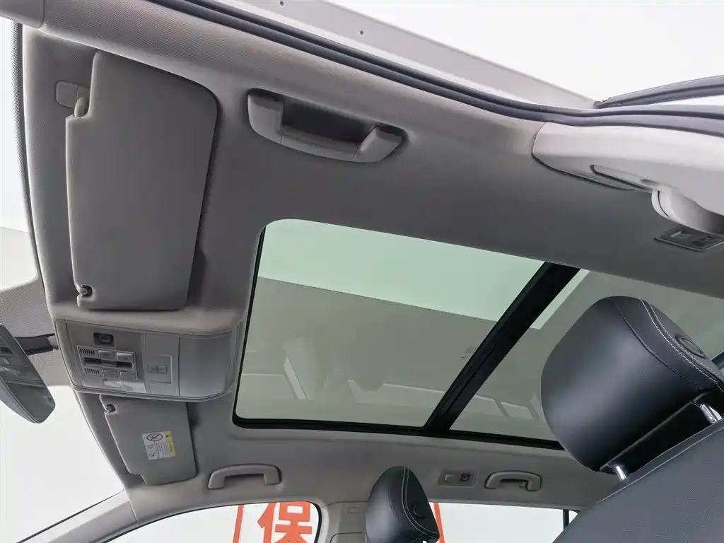 Volkswagen Tiguan L 2018 — фото 14