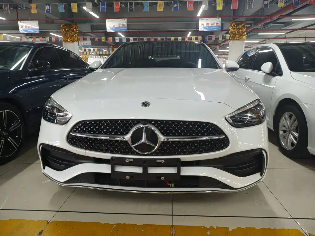 Mercedes-Benz C-Class 2023 — фото 2